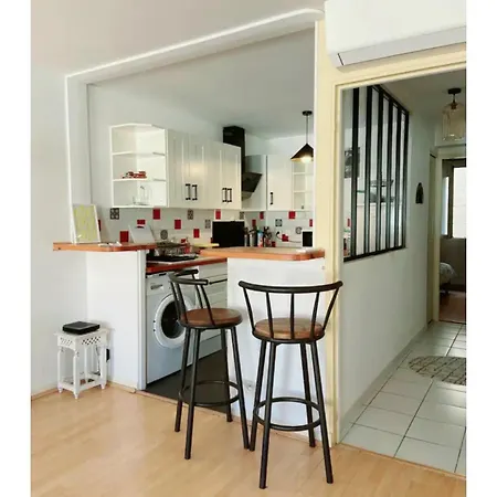 Calme, A 2 Pas Du Palais Des Papes, Au 3eme Etage Apartment Avignon